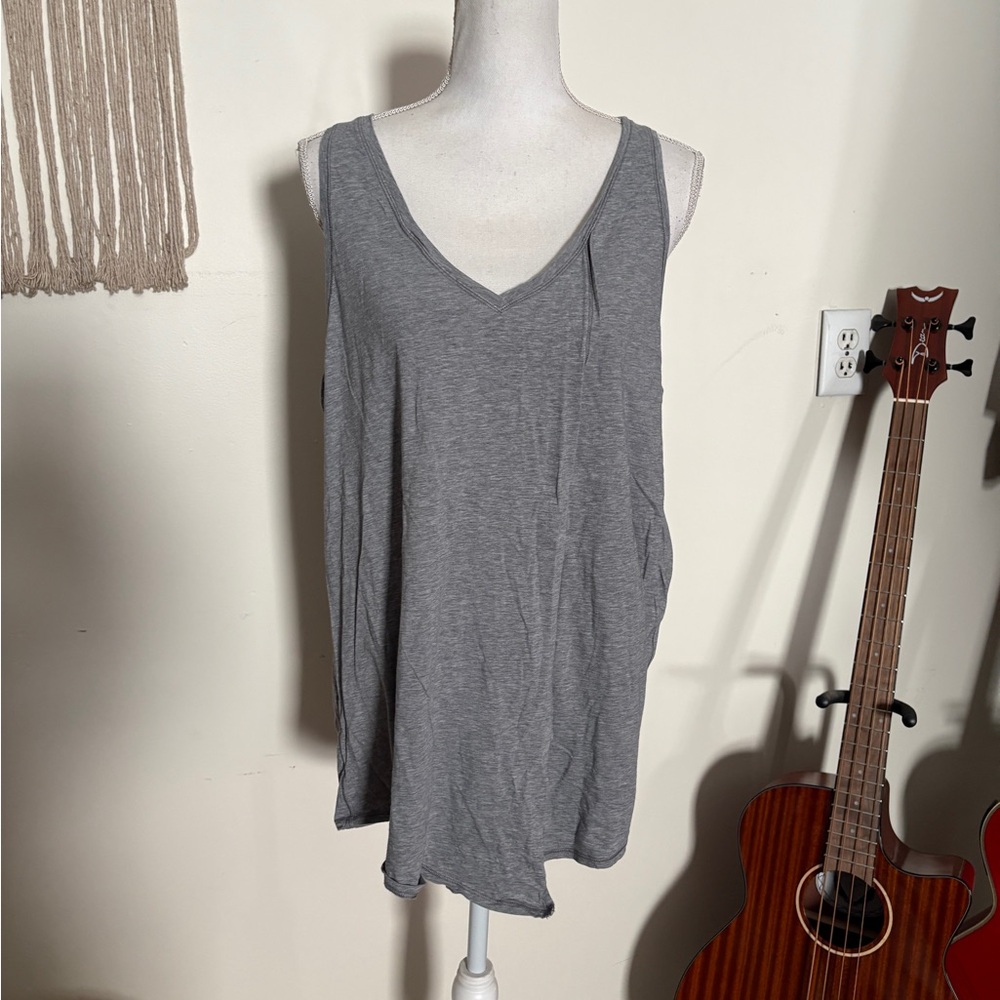 Lululemon gray spit front workout tank